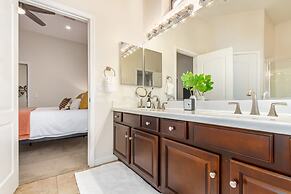 The Dreaming Tree Sleeps 10 Pool Spa Firepit BBQ