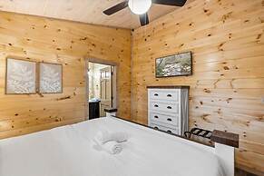 NEW - 1 Location Cabin Pool Hot Tub Arcade HL