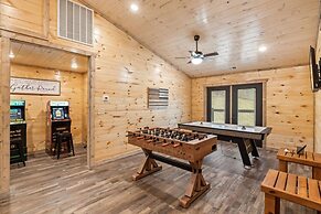 NEW - 1 Location Cabin Pool Hot Tub Arcade HL
