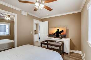 Chic Beachside BBQ Fast Wifi - C2