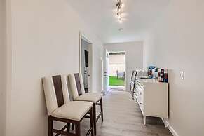 Awesome 6BR - 15 Min To Beach