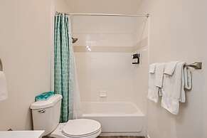 Awesome 6BR - 15 Min To Beach