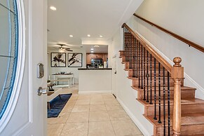 Stylish- Multi-level- Patio- Games - Fast Wifi-cm3