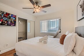 Stylish- Multi-level- Patio- Games - Fast Wifi-cm3