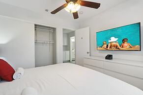 Desert 6BR Pool BBQ Games Parking - S1