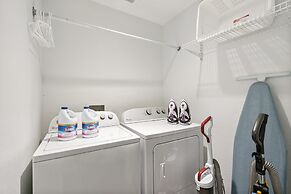 Desert 6BR Pool BBQ Games Parking - S1