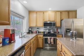 Desert 6BR Pool BBQ Games Parking - S1