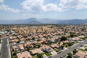 Desert 6BR Pool BBQ Games Parking - S1