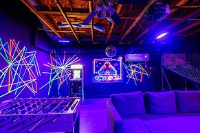 4BR Sanctuary w Retro Game Room Theater Pool Spa