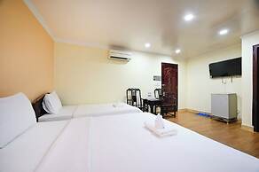 Rainbow Airport Hotel