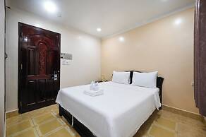 Rainbow Airport Hotel