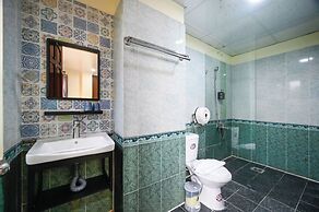 Rainbow Airport Hotel