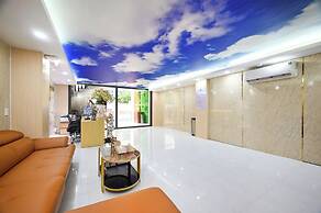 Rainbow Airport Hotel