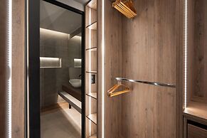 LIV - Modern Heavenly Retreat in Exarcheia