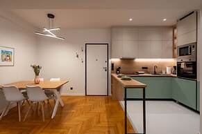 LIV - Modern Heavenly Retreat in Exarcheia