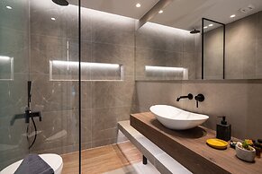 LIV - Modern Heavenly Retreat in Exarcheia