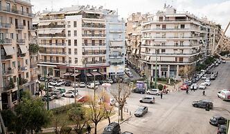 LIV - Luminous Spacious Apartment in Pagrati