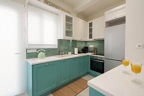 Modern Luxurious Apartment in the Heart of Athens