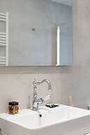 Modern Luxurious Apartment in the Heart of Athens