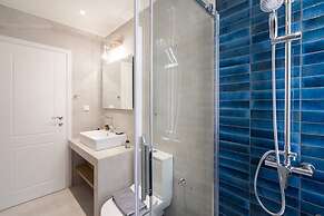 Modern Luxurious Apartment in the Heart of Athens