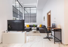 LIV - Modern Spacious Apartment in Gazi