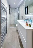 LIV - Modern Spacious Apartment in Gazi