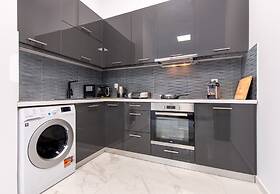 LIV - Modern Spacious Apartment in Gazi