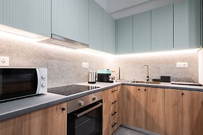 LIV - Peaceful Pagrati Getaway