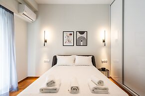 LIV - Peaceful Pagrati Getaway