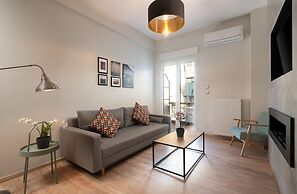 LIV - Cozy Urban Apartment in Pagrati