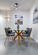 LIV - Modern Comfort Oasis in Pagrati