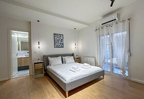 LIV - Modern Comfort Oasis in Pagrati