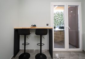 LIV - Comfortable Designer Apt in Lycabettus