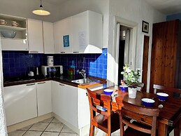 Panoramic Rural House With Garden