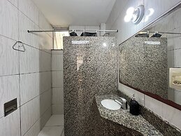 Spacious apartment on Copacabana beach