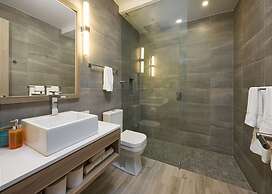 Luxury Villa Hot Tub Ocean Views Fully Staffed