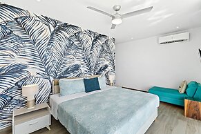 Luxury Villa Hot Tub Ocean Views Fully Staffed