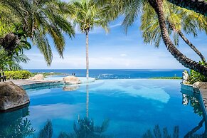 Luxury Villa Hot Tub Ocean Views Fully Staffed