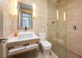 Luxury Villa Hot Tub Ocean Views Fully Staffed