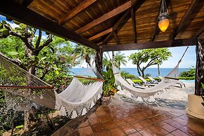 Luxury Villa Hot Tub Ocean Views Fully Staffed