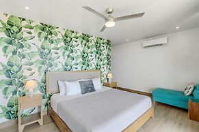 Luxury Villa Hot Tub Ocean Views Fully Staffed