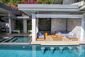 Luxury Villa Hot Tub Ocean Views Fully Staffed