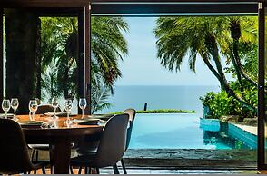 Luxury Villa Hot Tub Ocean Views Fully Staffed