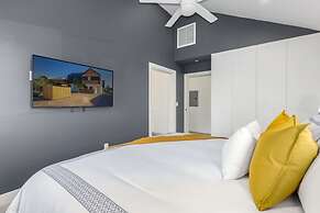 Urban Art Loft - Historic DT Phoenix-chefs Kitchen