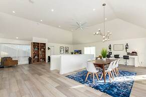 Urban Art Loft - Historic DT Phoenix-chefs Kitchen