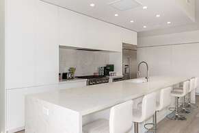 Urban Art Loft - Historic DT Phoenix-chefs Kitchen