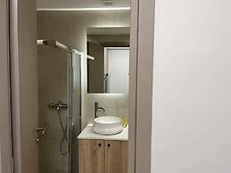 Petite Fleur Apartment