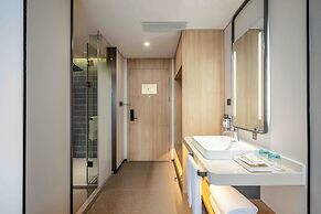 Holiday Inn Express Shanghai PVG Zhuqiao By Ihg