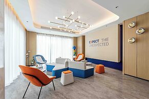 Holiday Inn Express Shanghai PVG Zhuqiao By Ihg