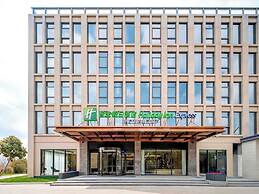 Holiday Inn Express Shanghai PVG Zhuqiao By Ihg